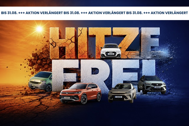 Fünf Autos vor großem Schriftzug 'HITZEFREI', links trockene, rissige Erde mit Sonne, rechts blaue Wasserelemente