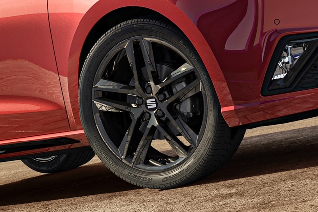 SEAT Arona Black Edition Rad