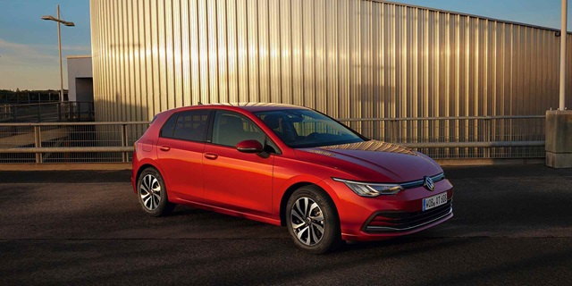 VW Golf Active Seitenansicht