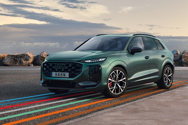 Der neue Audi Q3 in grün in der Frontansicht.