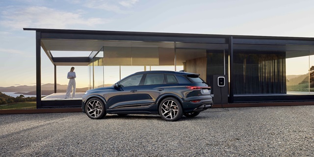 Der neue Audi Q6 e-tron  in Seitenansicht