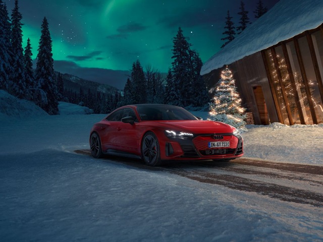Audi RS e-tron GT im Schnee