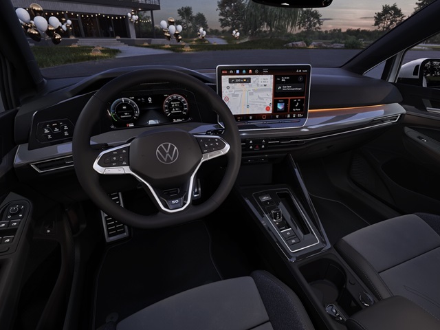 Cockpit des neuen Golf Edition 50