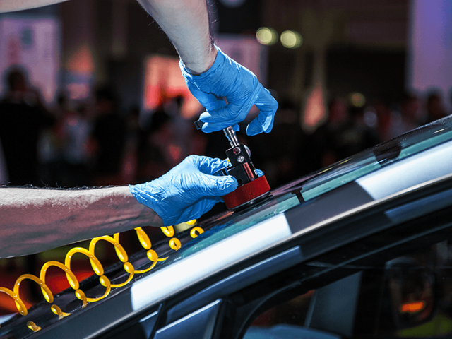 Scheibenreparatur- und Austausch bei Hahn.