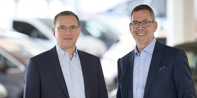 v.l.n.r.: Steffen Hahn (Geschäftsführender Gesellschafter der Hahn Gruppe) und Klaus Stockhausen (Geschäftsführer der Hahn Automobil-Holding GmbH)