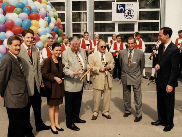 Eröffnung von Hahn Niederlassung in Degerloch.