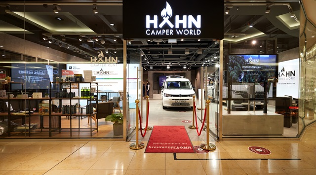 Eröffnung Hahn Camper World Concept Store