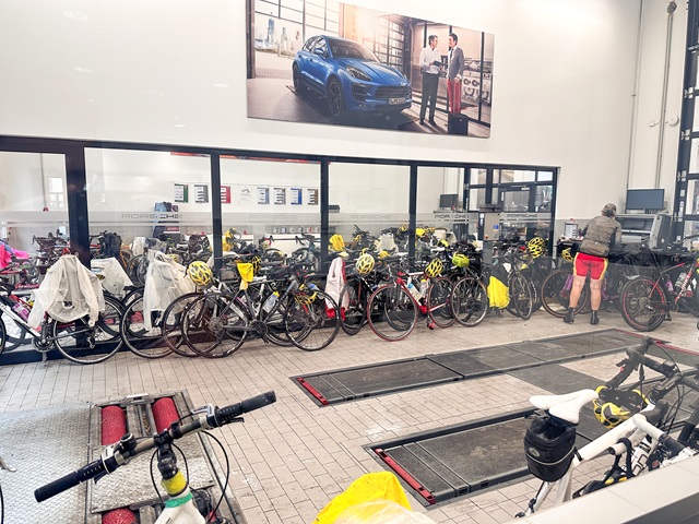 Tourstop der Tour Ginkgo im Porsche Zentrum Böblingen